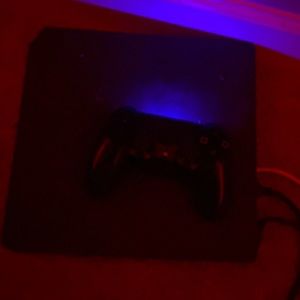 Selling this PlayStation 4 with all wires and working controller.